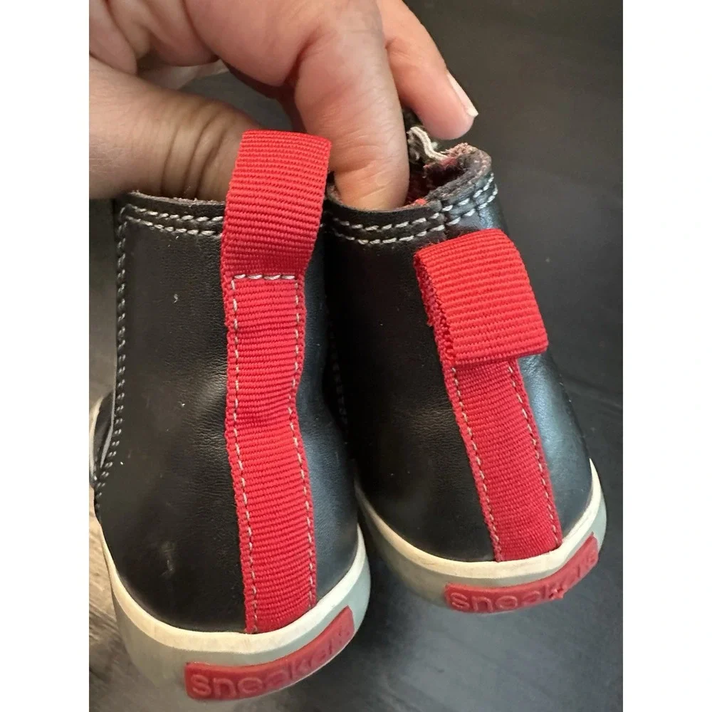 See Kai Run Boy Chelsea Boots Size 7